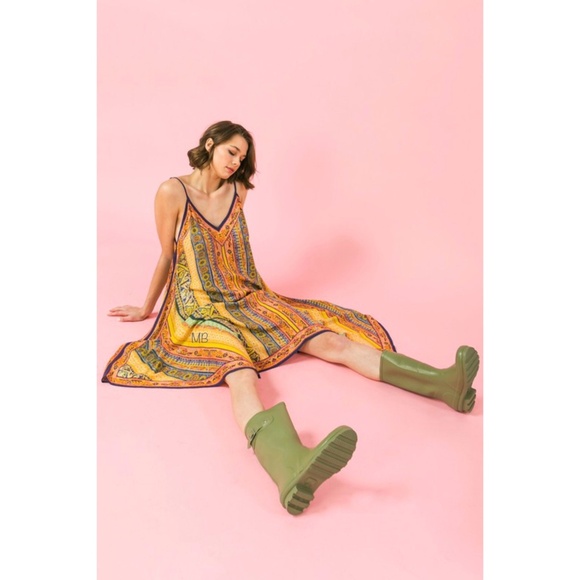 Flying Tomato Boho Print V Neck Sleeveless Hanky Hem Midi Dress - Picture 7 of 10